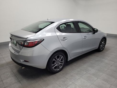 Used 2019 Toyota Yaris LE FWD image 10