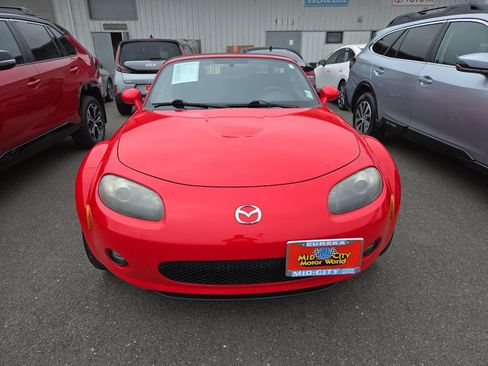 Used 2006 MAZDA MX-5 Miata Touring RWD image 3
