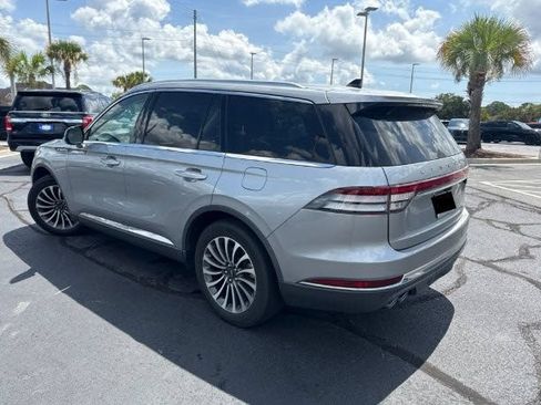 Used 2023 Lincoln Aviator 2WD w/ Premium Package image 8