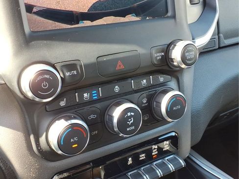 Used 2022 RAM 1500 Laramie w/ Sport Appearance Package AWD/4WD image 11