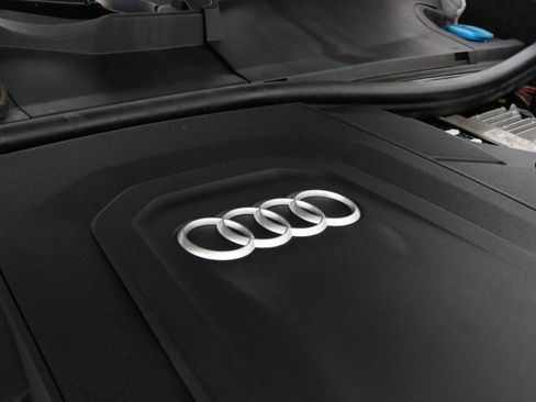 Used 2019 Audi Q8 Premium Plus w/ Premium Plus AWD/4WD image 62