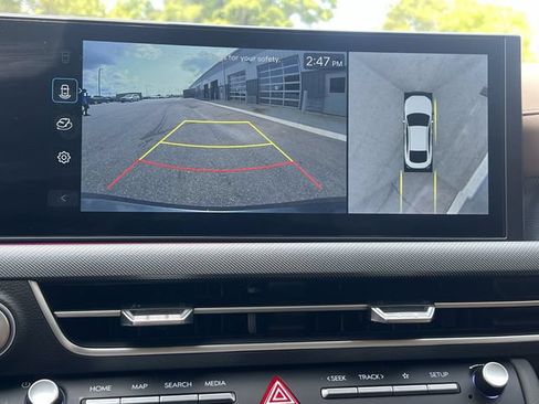 Certified 2025 Hyundai Sonata Limited FWD image 19