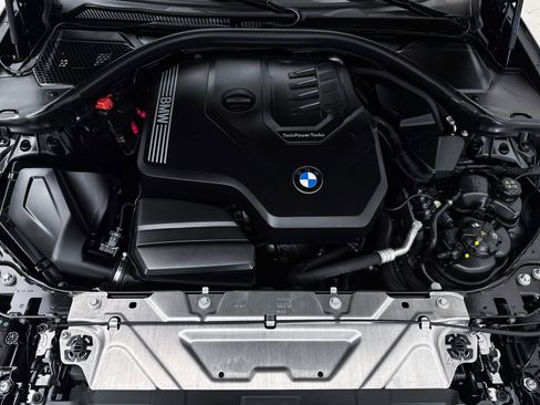 Used 2023 BMW 330i Sedan w/ M Sport Package RWD image 11