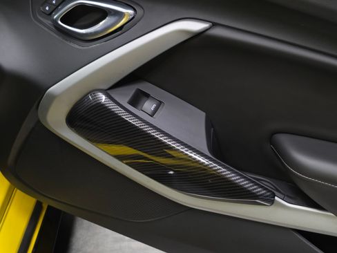 Used 2017 Chevrolet Camaro SS RWD image 27