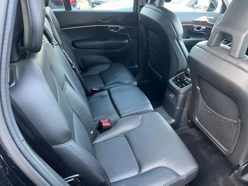 Used 2016 Volvo XC90 T8 Momentum AWD/4WD image 21