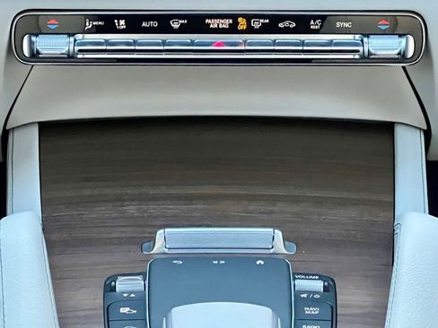 Certified 2026 Mercedes-Benz GLE 450 4MATIC Coupe image 26