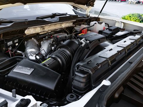 Used 2020 Chevrolet Silverado 2500 LTZ w/ LTZ Premium Package image 59