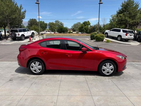 Used 2015 MAZDA MAZDA3 i Sport FWD image 3