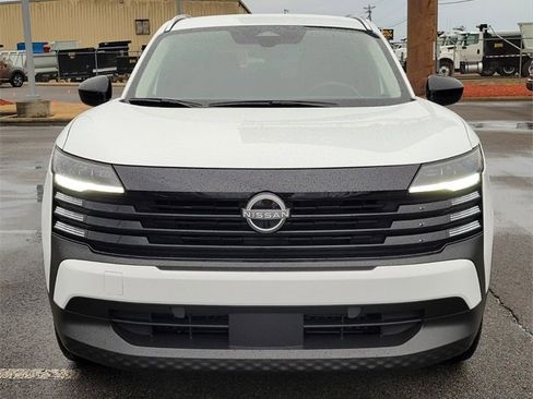 Used 2026 Nissan Kicks SV image 5