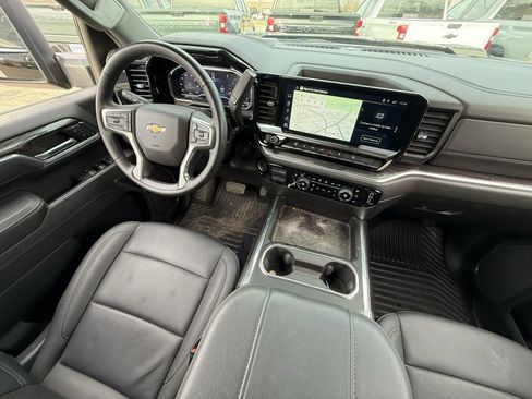 Used 2025 Chevrolet Silverado 2500 LTZ w/ Z71 Chrome Sport Edition image 15