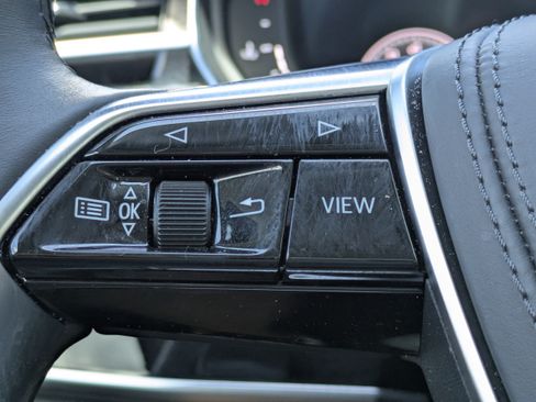 Used 2022 Audi A8 L 3.0T AWD/4WD image 26