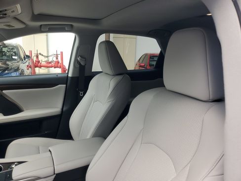 Certified 2022 Lexus RX 350 FWD w/ Premium Package image 19