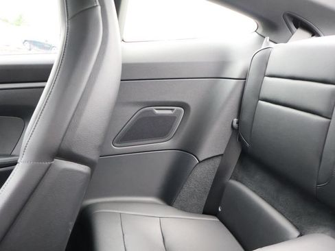 Certified 2025 Porsche 911 Carrera RWD image 17