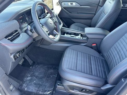 New 2026 Ford Explorer ST-Line w/ ST-Line Street Pack image 13