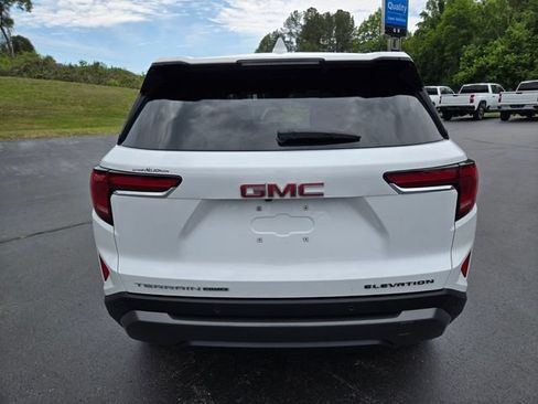 Used 2025 GMC Terrain Elevation AWD/4WD image 6