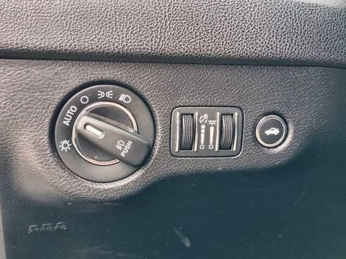 Used 2021 Chrysler 300 S image 16