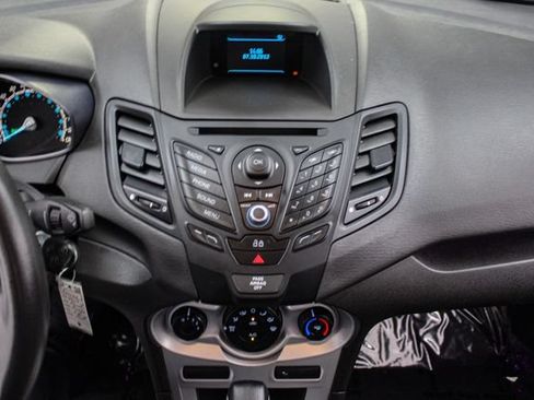 Used 2014 Ford Fiesta SE FWD image 15