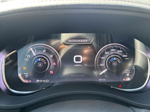 Used 2025 RAM 3500 Laramie AWD/4WD image 14
