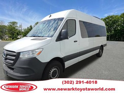 Used 2025 Mercedes-Benz Sprinter 2500 image 1
