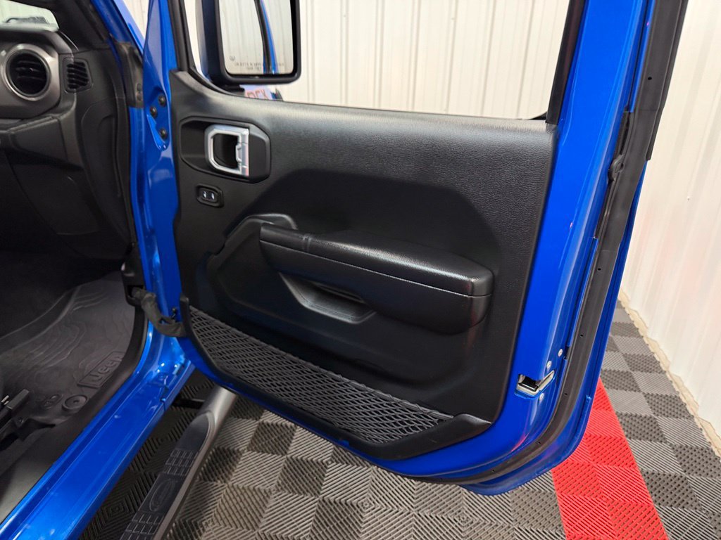 Used 2021 Jeep Wrangler Sport AWD/4WD image 43