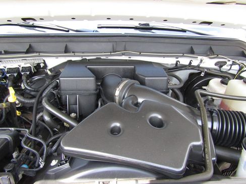Used 2012 Ford F350 XL w/ Skid Plate Pkg AWD/4WD image 16