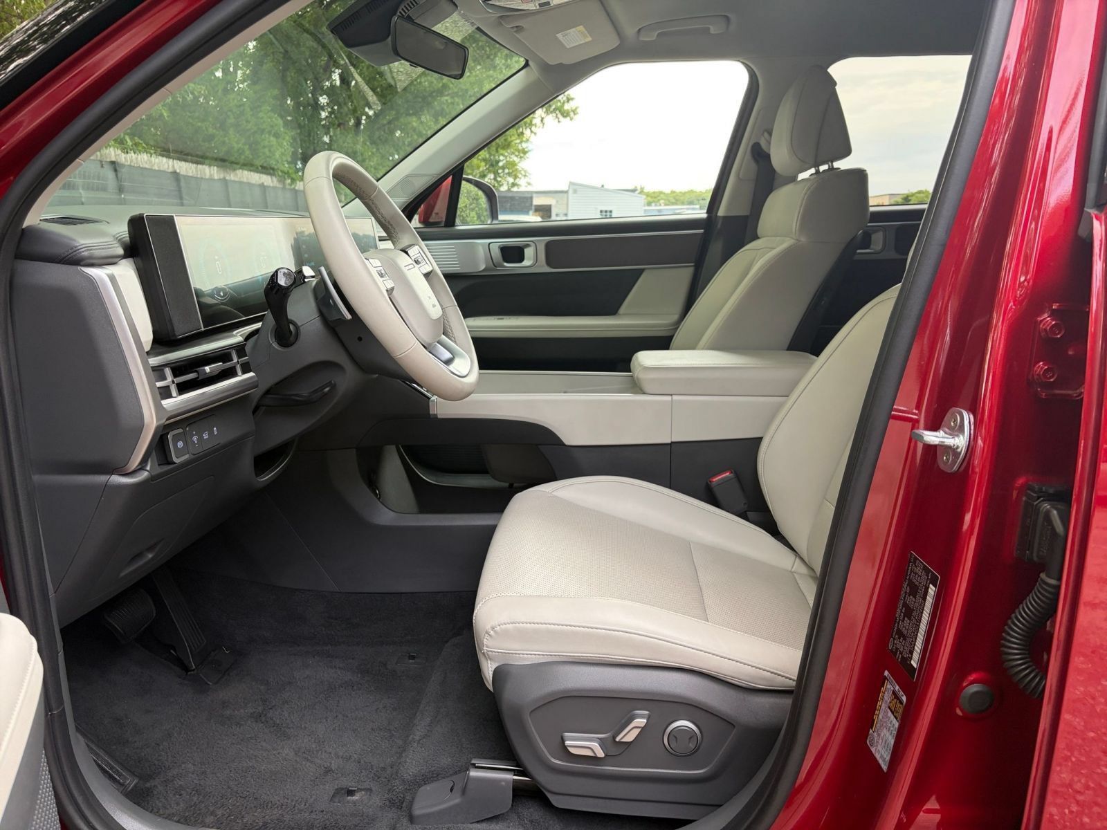 Used 2026 Hyundai Santa Fe SEL FWD image 28