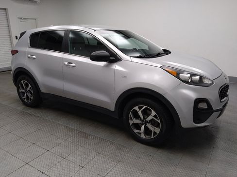 Used 2020 Kia Sportage LX AWD/4WD image 11