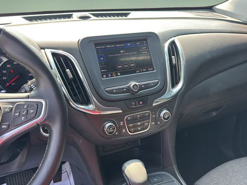 Used 2023 Chevrolet Equinox LT FWD image 11