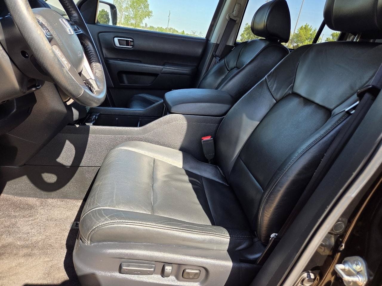 Used 2011 Honda Pilot Touring image 11