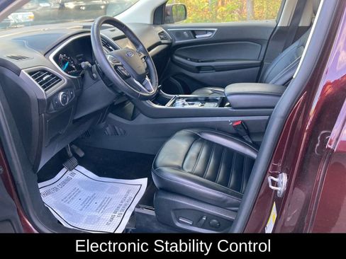 Used 2020 Ford Edge SEL w/ Cold Weather Package image 12