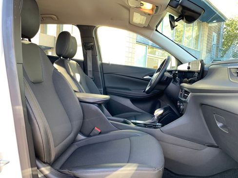 Used 2025 Buick Encore GX Preferred image 34