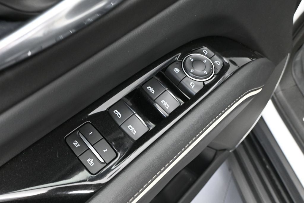 Used 2021 Cadillac Escalade ESV Sport w/ Heavy-Duty Trailer Package AWD/4WD image 15