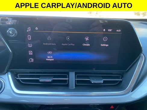 Used 2024 Chevrolet Trax LT w/ Driver Confidence Package image 8