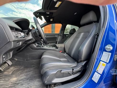 Used 2023 Honda Civic Sport image 10