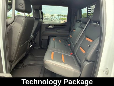 Used 2026 GMC Sierra 1500 AT4 w/ AT4 Premium Package AWD/4WD image 4