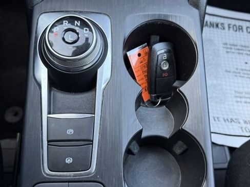 Used 2022 Ford Escape SE image 26