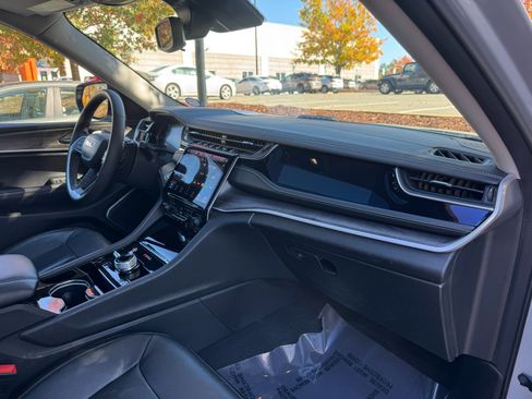 Used 2022 Jeep Grand Cherokee Limited 4xe image 53