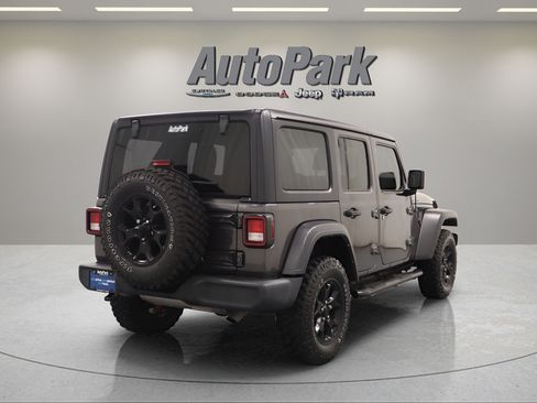 Used 2022 Jeep Wrangler Unlimited Sport AWD/4WD image 10