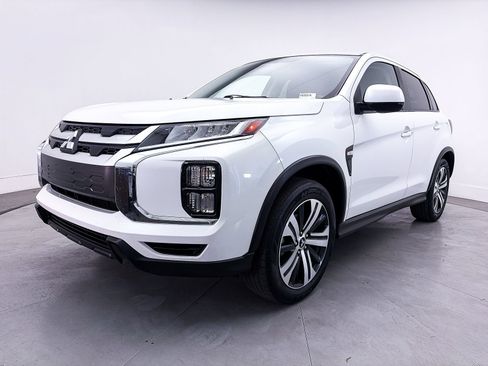 Used 2020 Mitsubishi Outlander Sport ES AWD/4WD image 10
