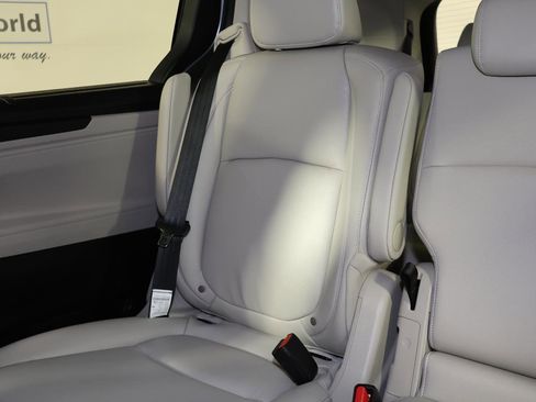 Used 2026 Honda Odyssey EX-L image 10