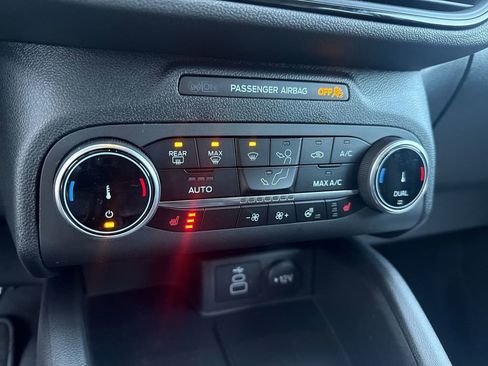 New 2026 Ford Escape ST-Line w/ Cold Weather Package AWD/4WD image 31