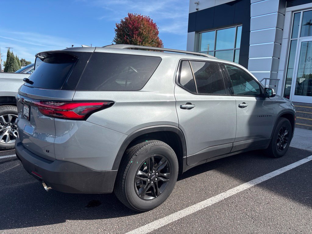 Certified 2023 Chevrolet Traverse LT w/ Midnight/Sport Edition AWD/4WD image 4