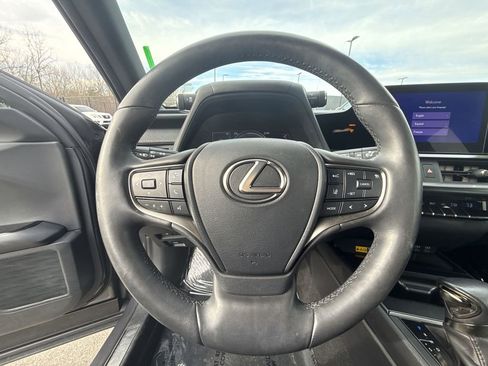 Used 2023 Lexus UX 250h AWD w/ Premium Package image 14