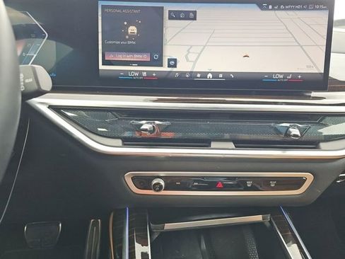 Used 2026 BMW X7 xDrive40i image 11