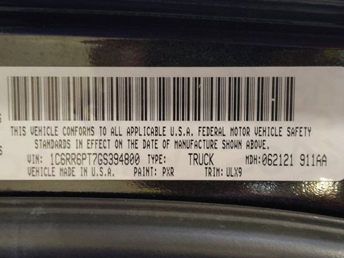 Used 2016 RAM 1500 Limited image 33