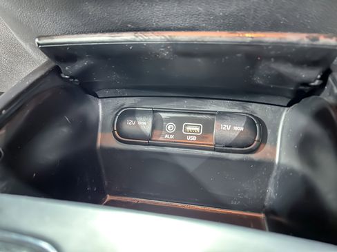 Used 2016 Kia Sorento LX image 26