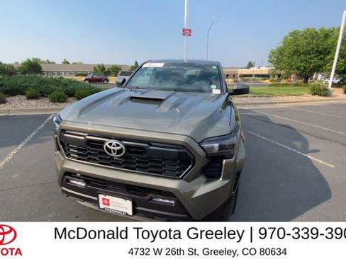 Certified 2025 Toyota Tacoma TRD Sport AWD/4WD image 4