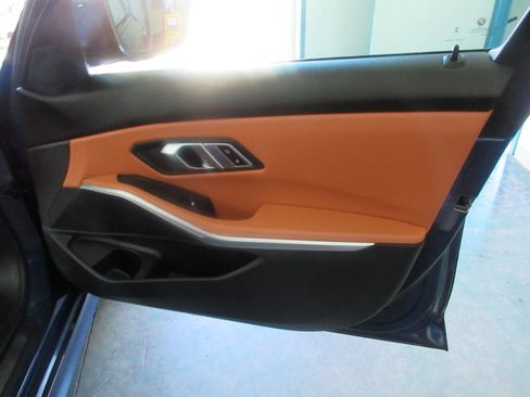 Used 2023 BMW 330i Sedan w/ Driving Assistance Package RWD image 22