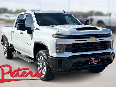 Used 2024 Chevrolet Silverado 2500 Custom w/ Custom Value Package image 1