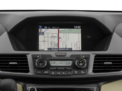 Used 2016 Honda Odyssey Touring Elite image 16